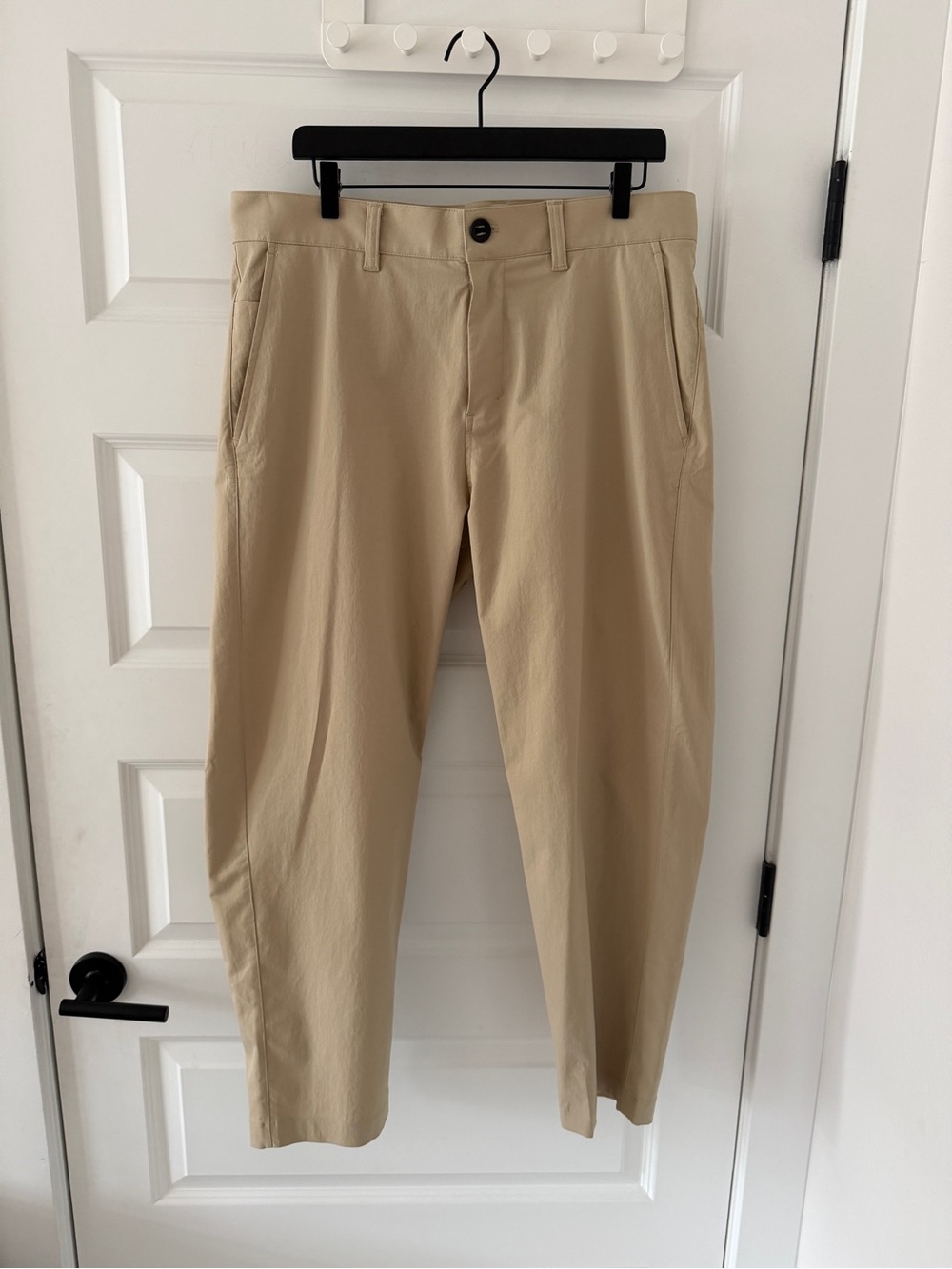 lululemon athletica Men's Khaki Chino Pants - Light Tan